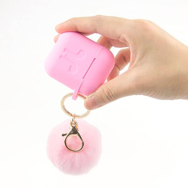 airpods faux fur ball case cover with keychain (1)