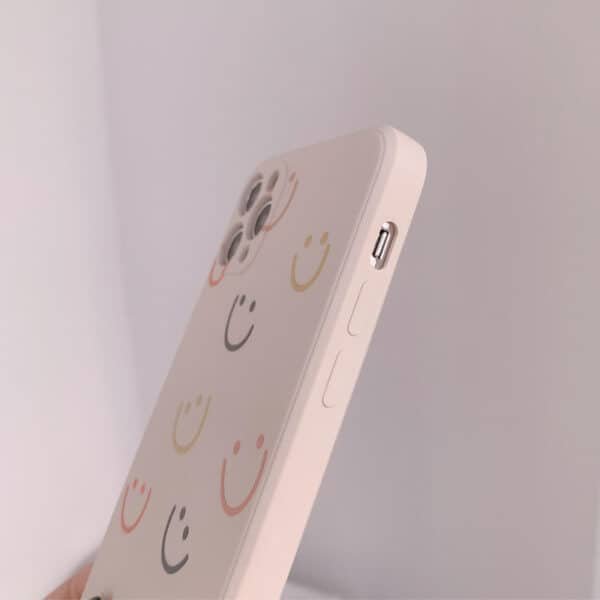 smiley face phone case aesthetic bulk (4)